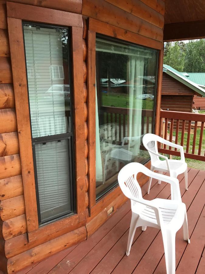 Gwin'S Lodge & Roadhouse Cooper Landing Экстерьер фото